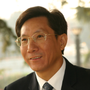 谢志华
