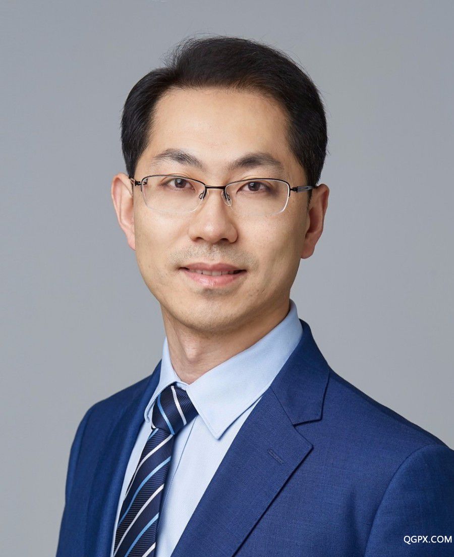 杜冠华1.jpg