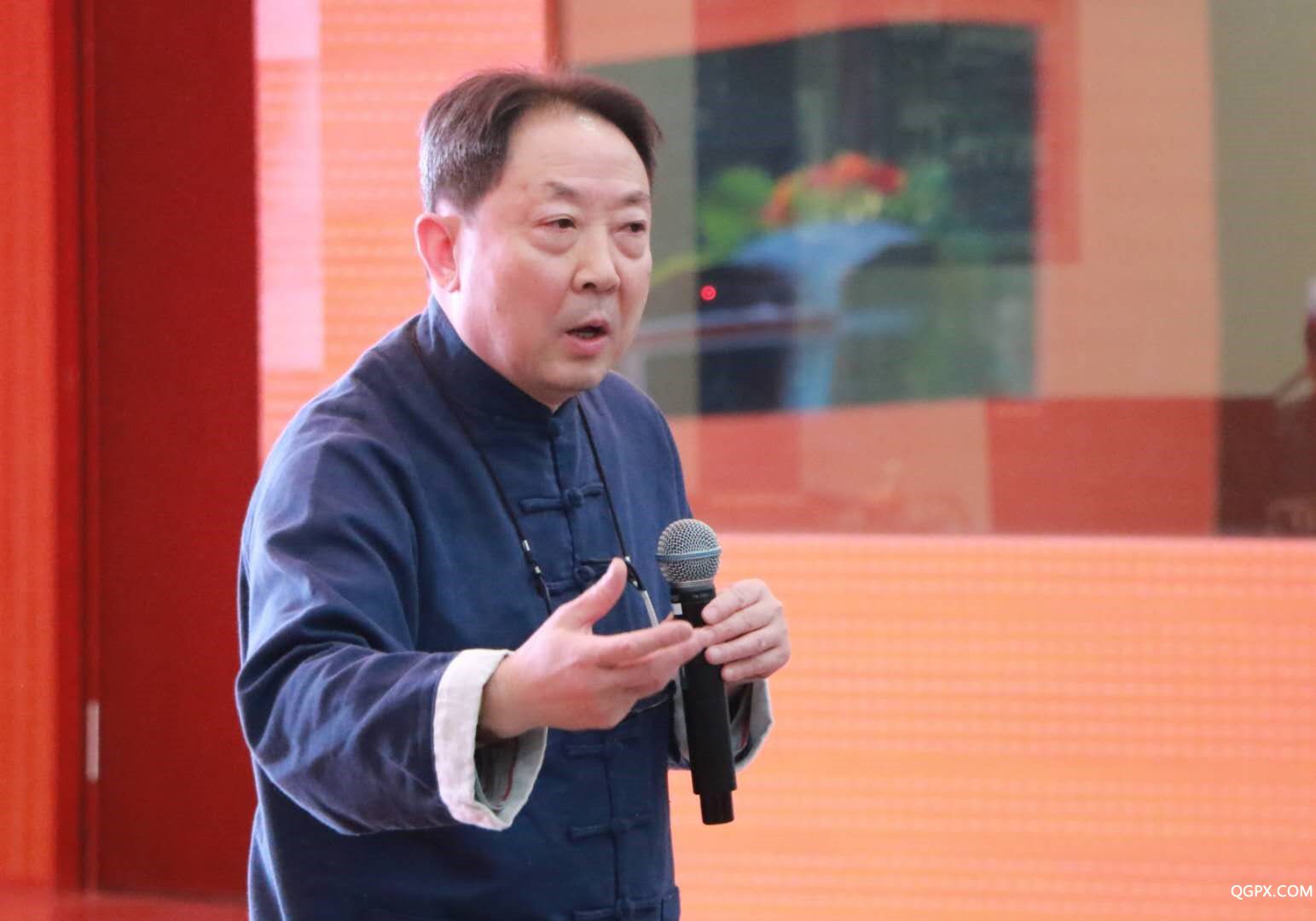 郑老师.jpg