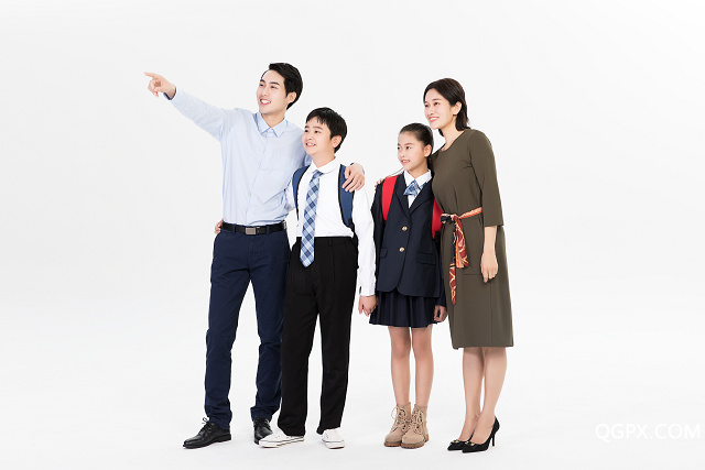 幸福的一家四口3（小）.png