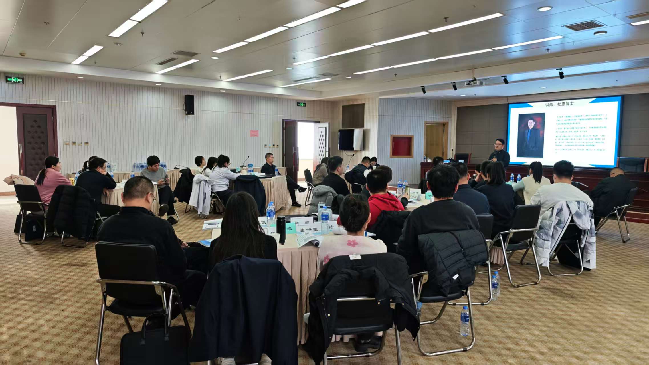 87076465ff7efc6cbecfa0b7a106ee3